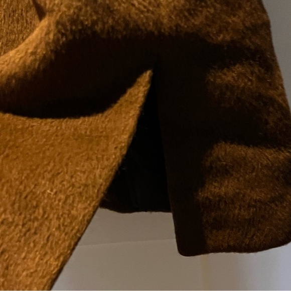 💯 Wool/Alpaca Alan Cherry Coat - Picture 7 of 10